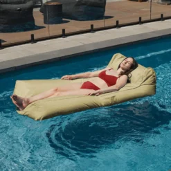Bean bag flottant pour la piscine - beige