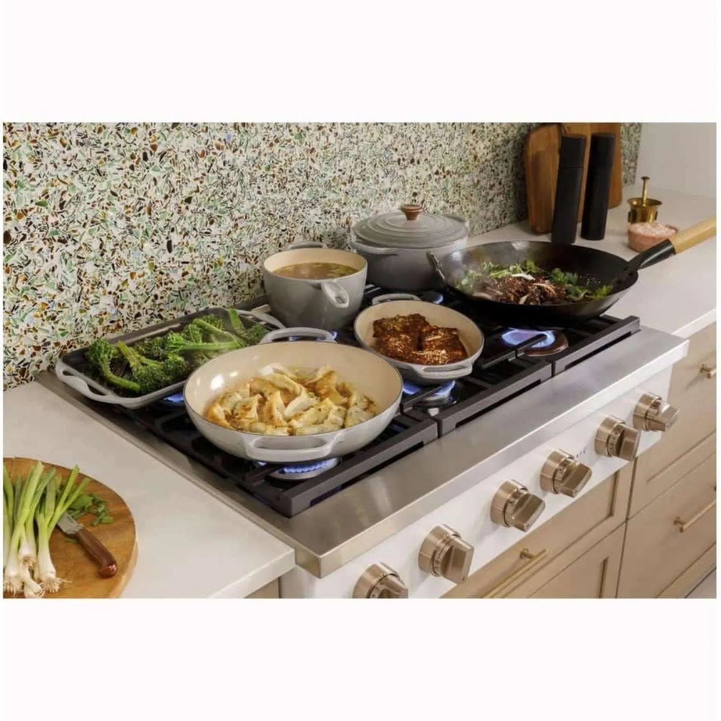 CAFE Table de cuisson Gaz Acier inoxydable 36" Acier inoxydable - CGU366P2TS1