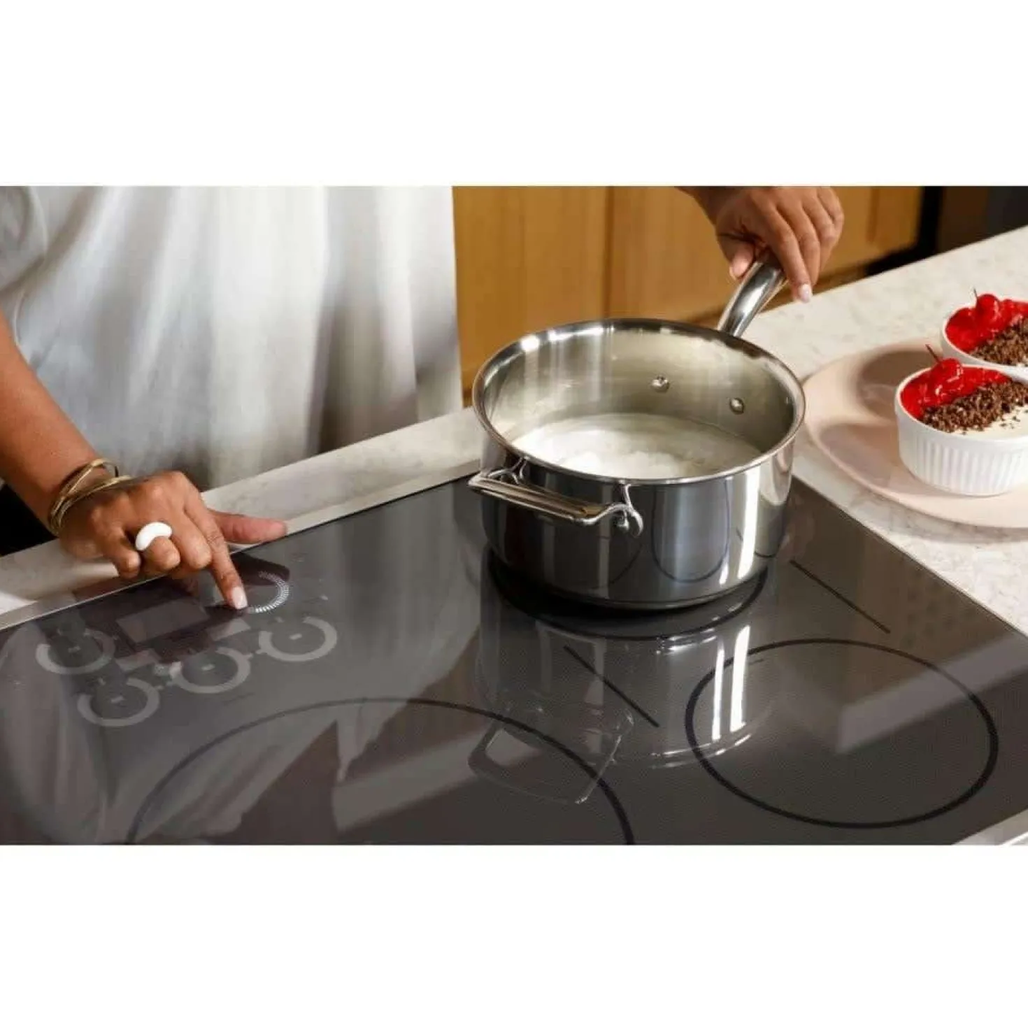 CAFE Table de cuisson Induction Noir 36" Noir - CHP90361TBB