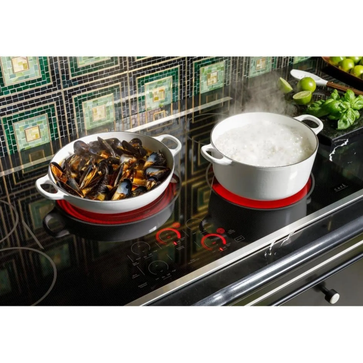 CAFE Table de cuisson Vitrocéramique Noir 36" Noir - CEP90361TBB