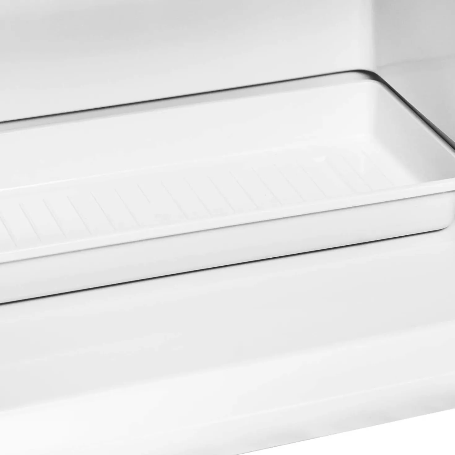 DANBY Congélateur 4,3 pi3, Blanc, Vertical, 24" - DUFM043A2WDD