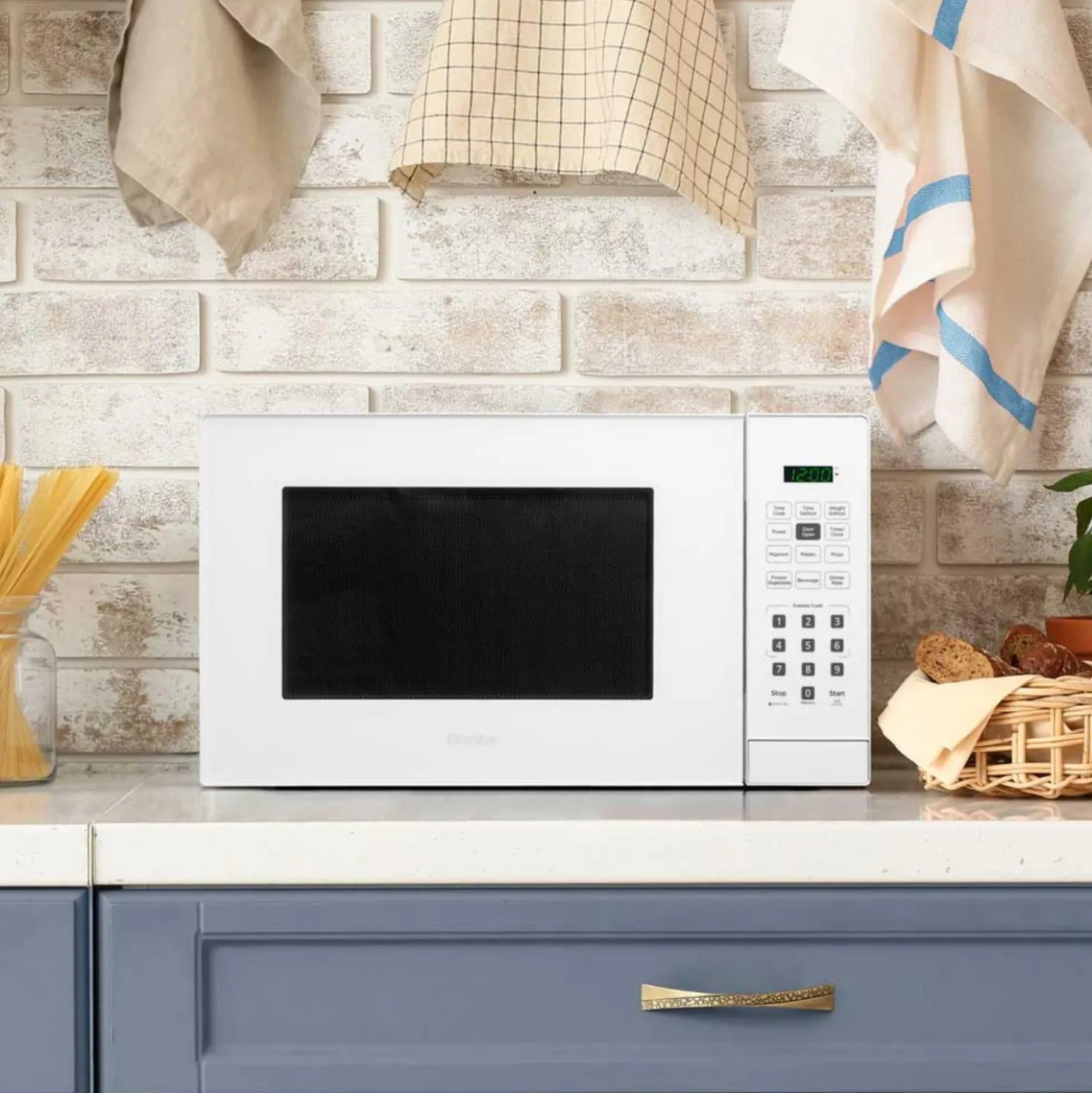 DANBY Micro-ondes Blanc 900 20" DBMW1121BWW
