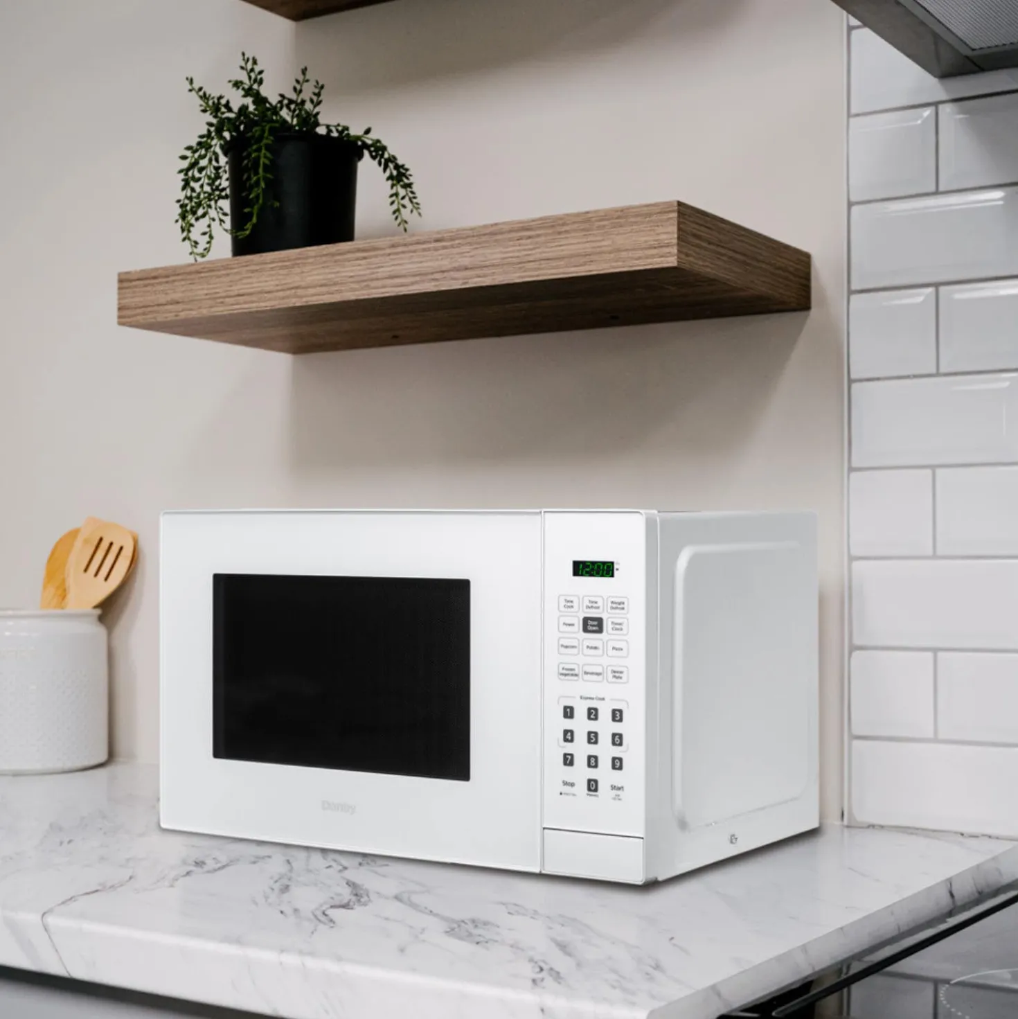 DANBY Micro-ondes Blanc 900 20" DBMW1121BWW