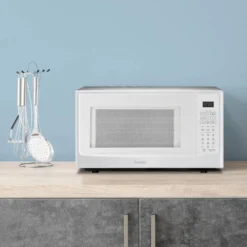 DANBY Micro-ondes Blanc 1000 22