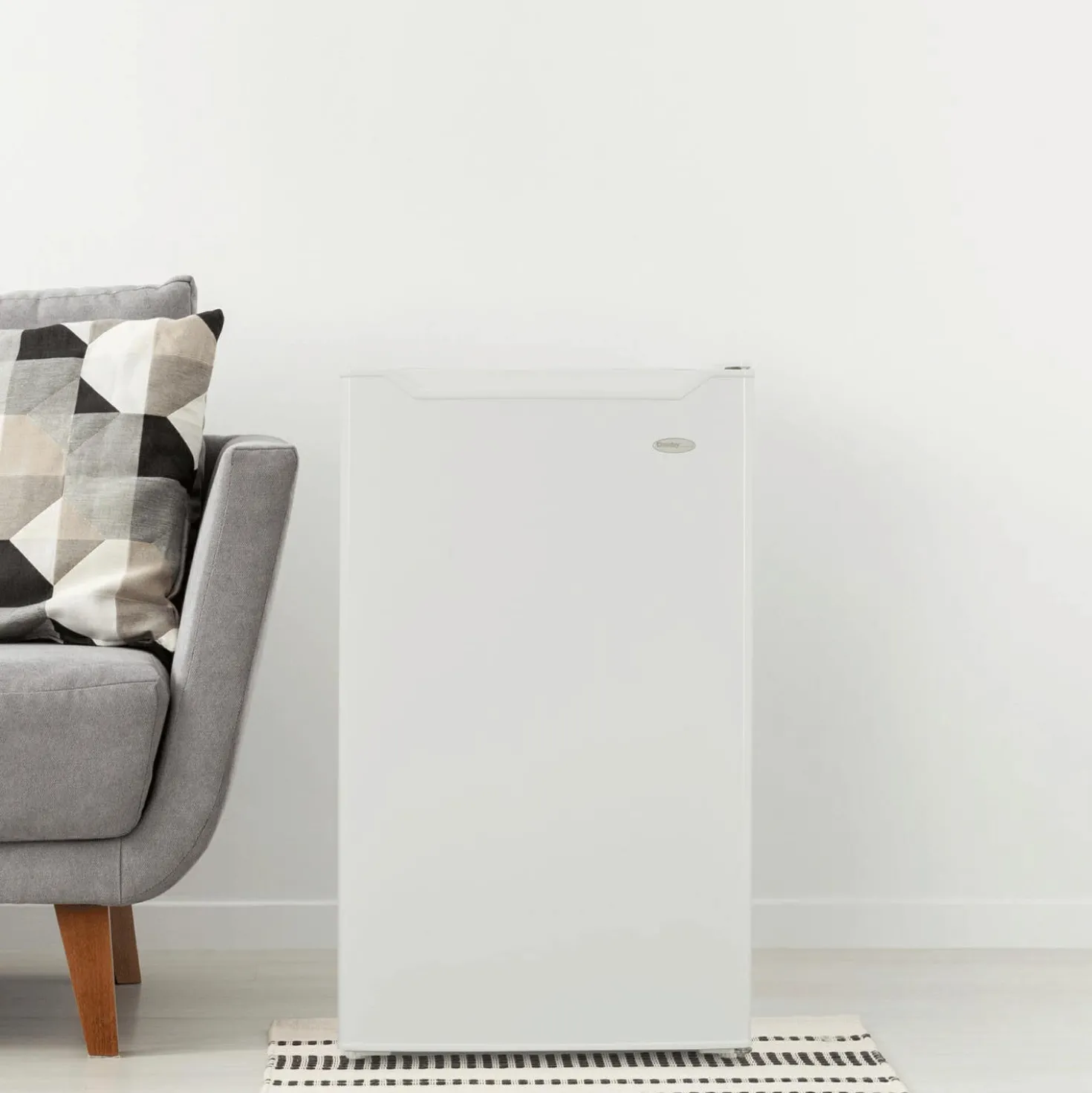 DANBY Réfrigérateur 4,4 pi3 Blanc Compact - DCR044B1WM
