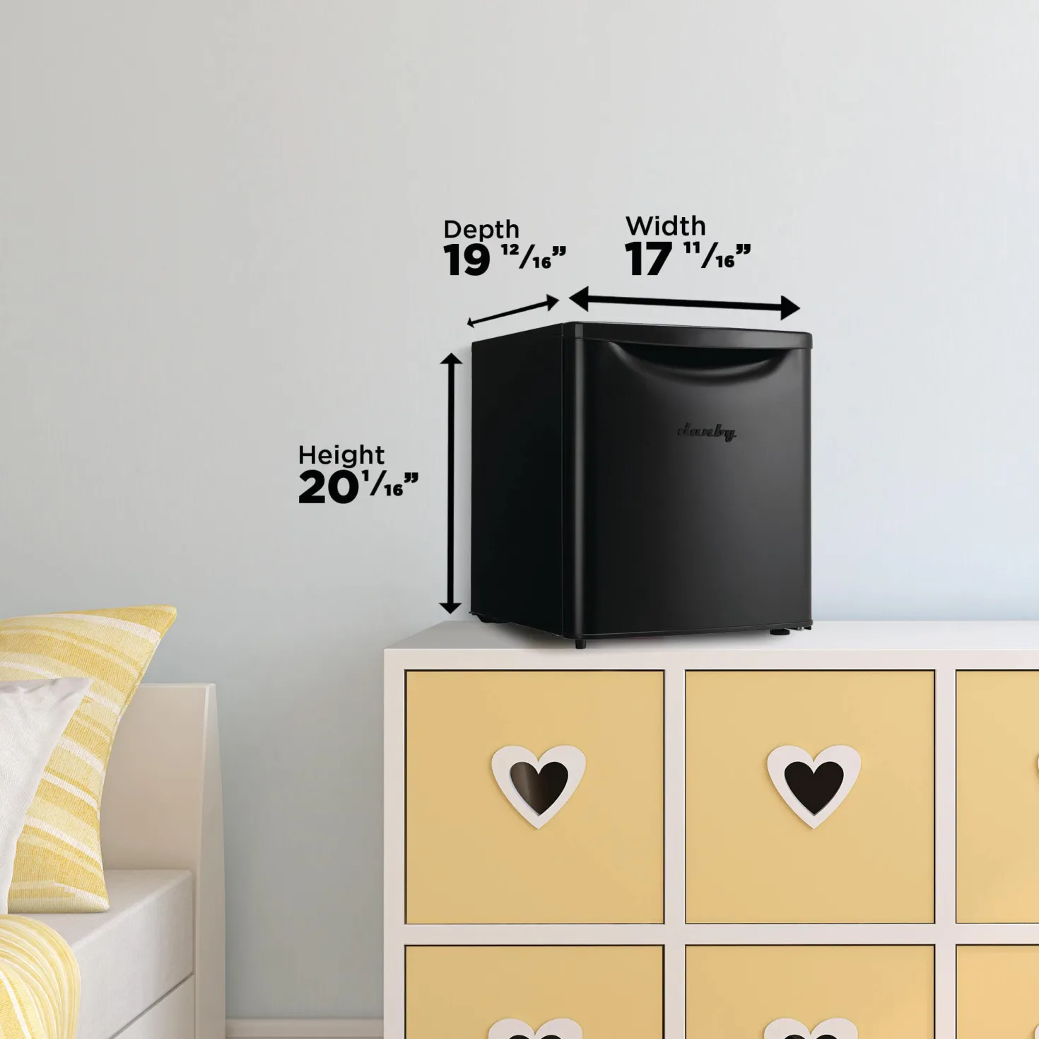DANBY Réfrigérateur 1,7 pi3 Noir Compact - DAR017A3BDB