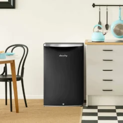 DANBY Réfrigérateur 4,3 pi3 Noir Compact - DAR044A6MDB