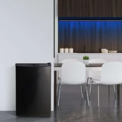 DANBY Réfrigérateur 4,4 pi3 Noir Compact - DAR044A4BDD