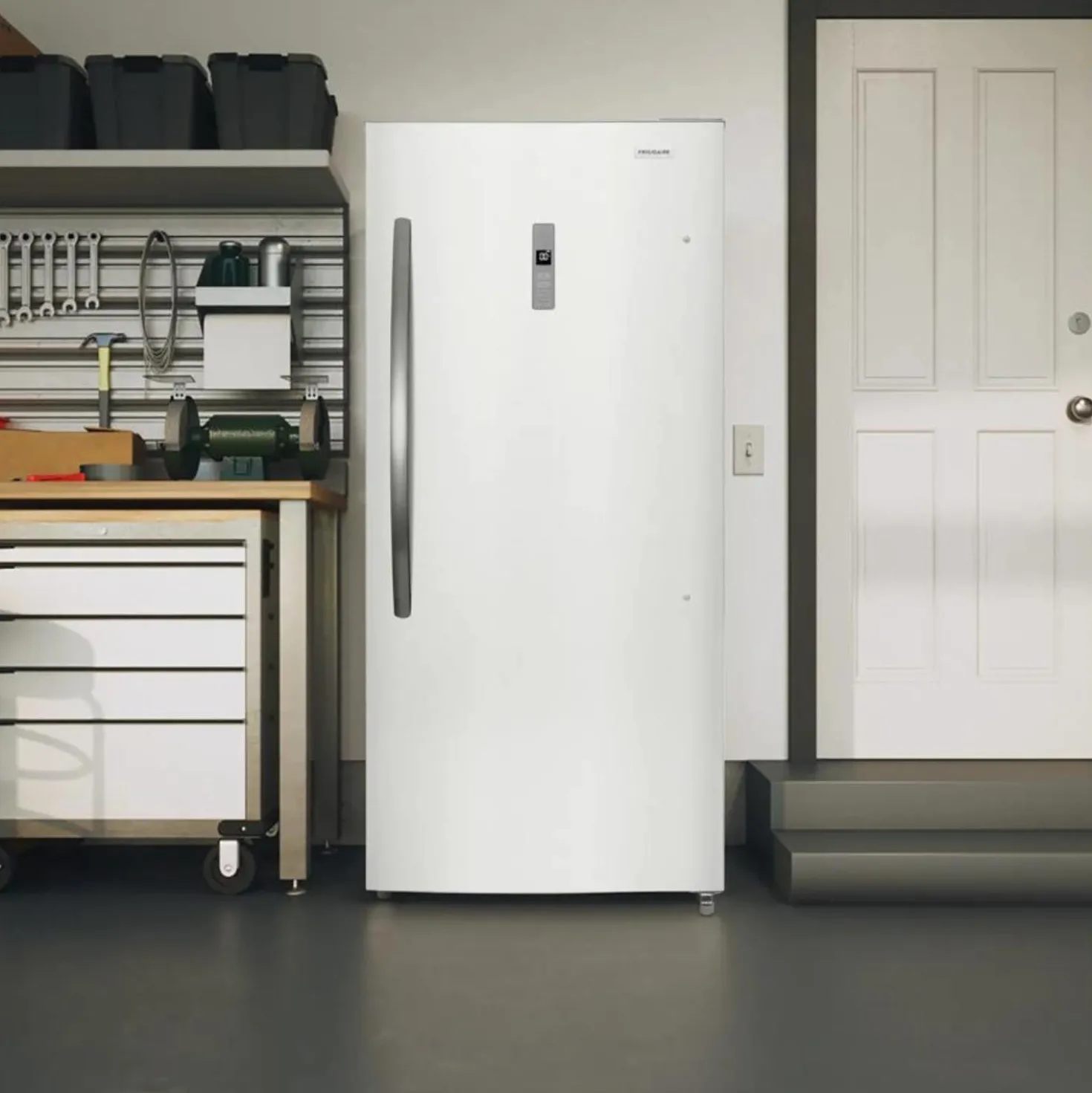 FRIGIDAIRE Congélateur convertible 21 pi3, Blanc, Vertical, 30" - FFUV2136AW