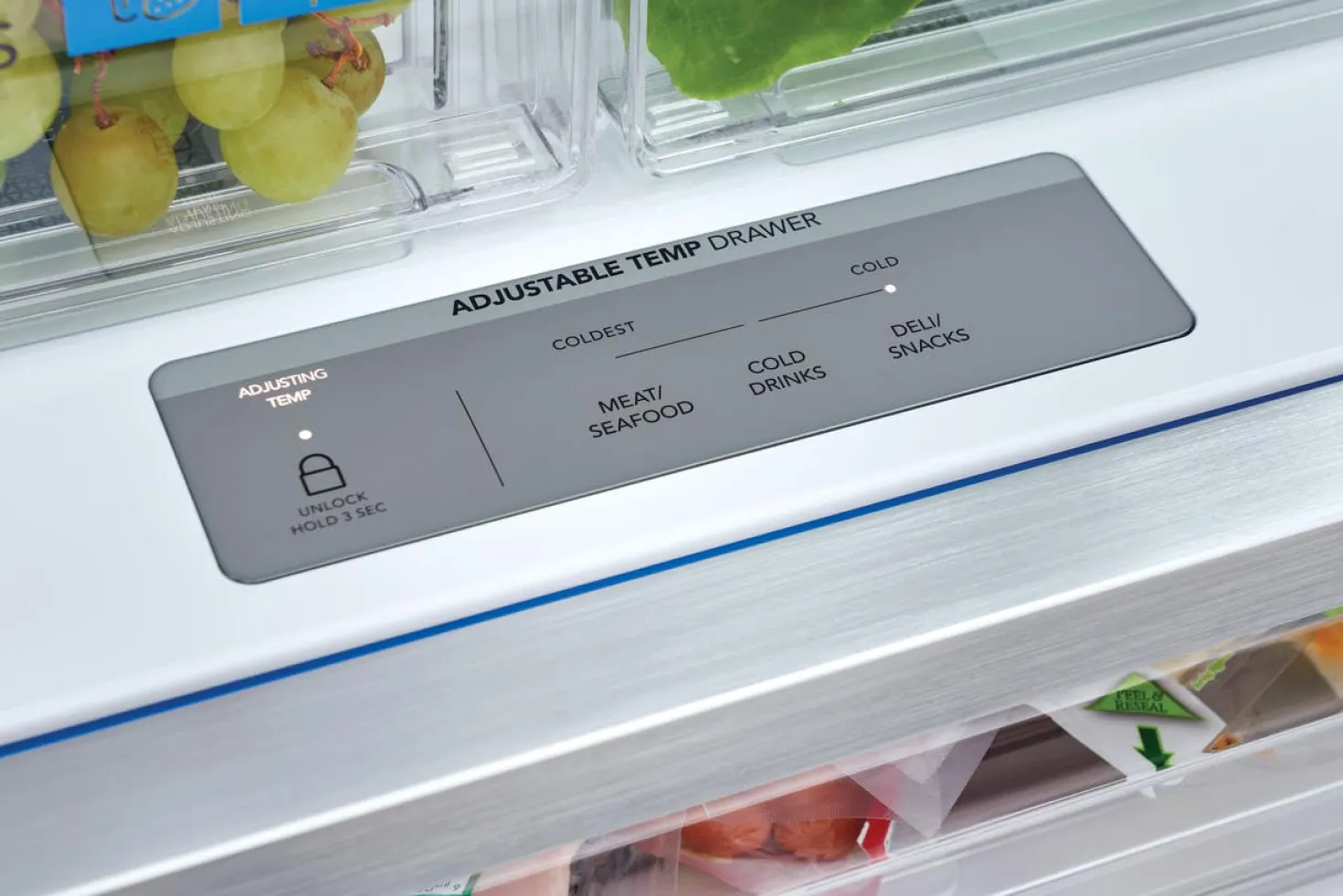 FRIGIDAIRE GALLERY Réfrigérateur 27,8 pi3 36 po Inox noir Congélateur en bas, Portes françaises - GRFS2853AD