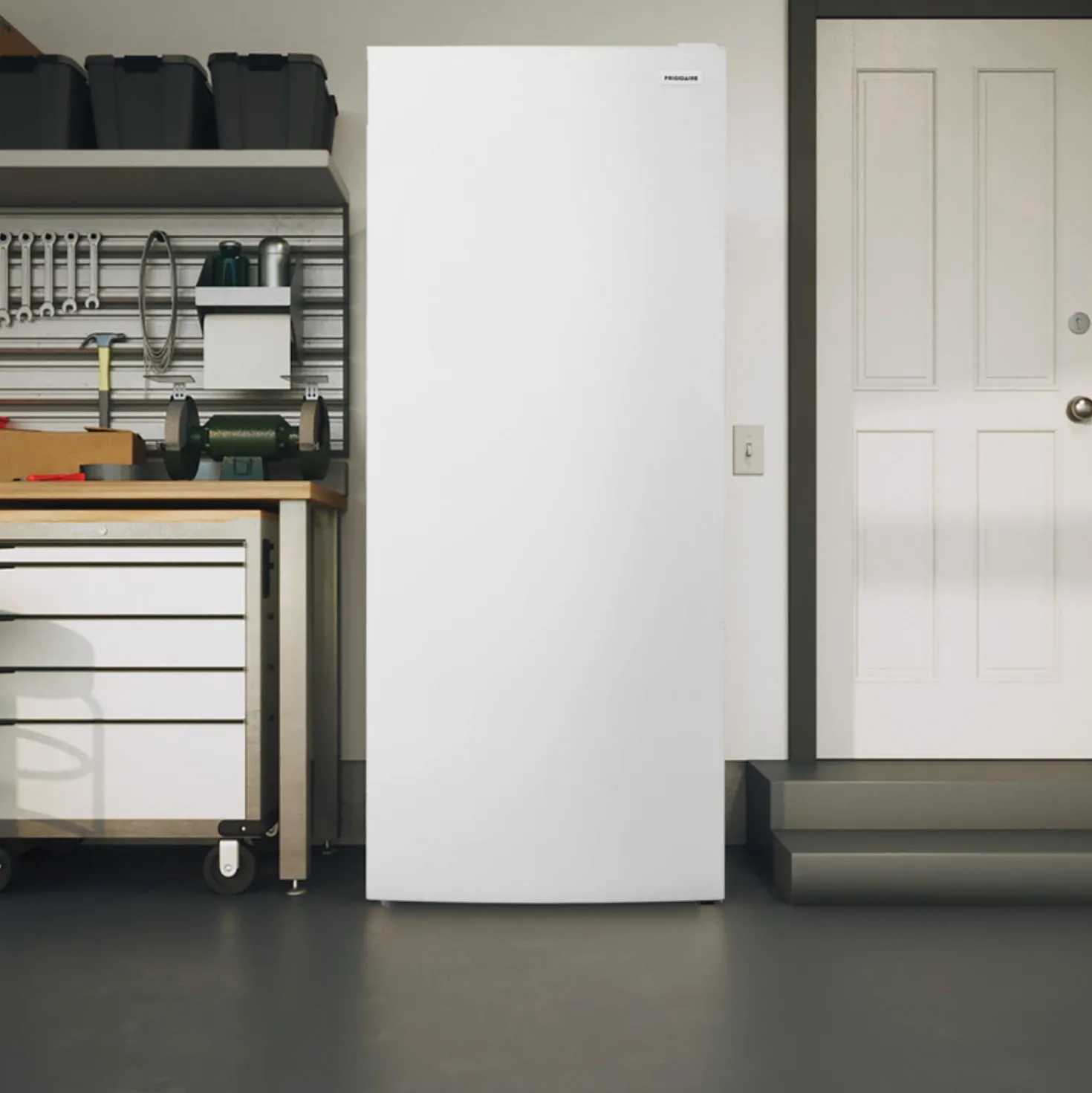 FRIGIDAIRE Réfrigérateur 16 pi 28 po Blanc Congélateur convertible - FFUE1626AW