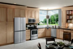 FRIGIDAIRE Réfrigérateur 17,4 pi3 33 po Inox Congélateur en bas, Portes françaises - FRQG1721AV