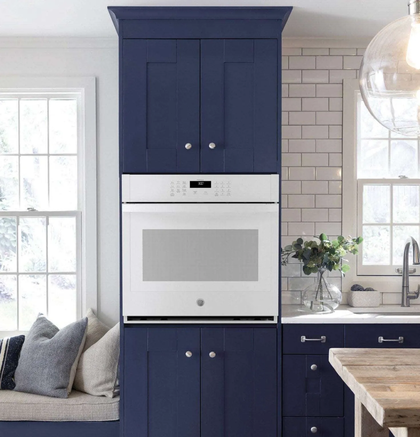 GE Four encastré Blanc27"Électrique - JKS3000DNWW