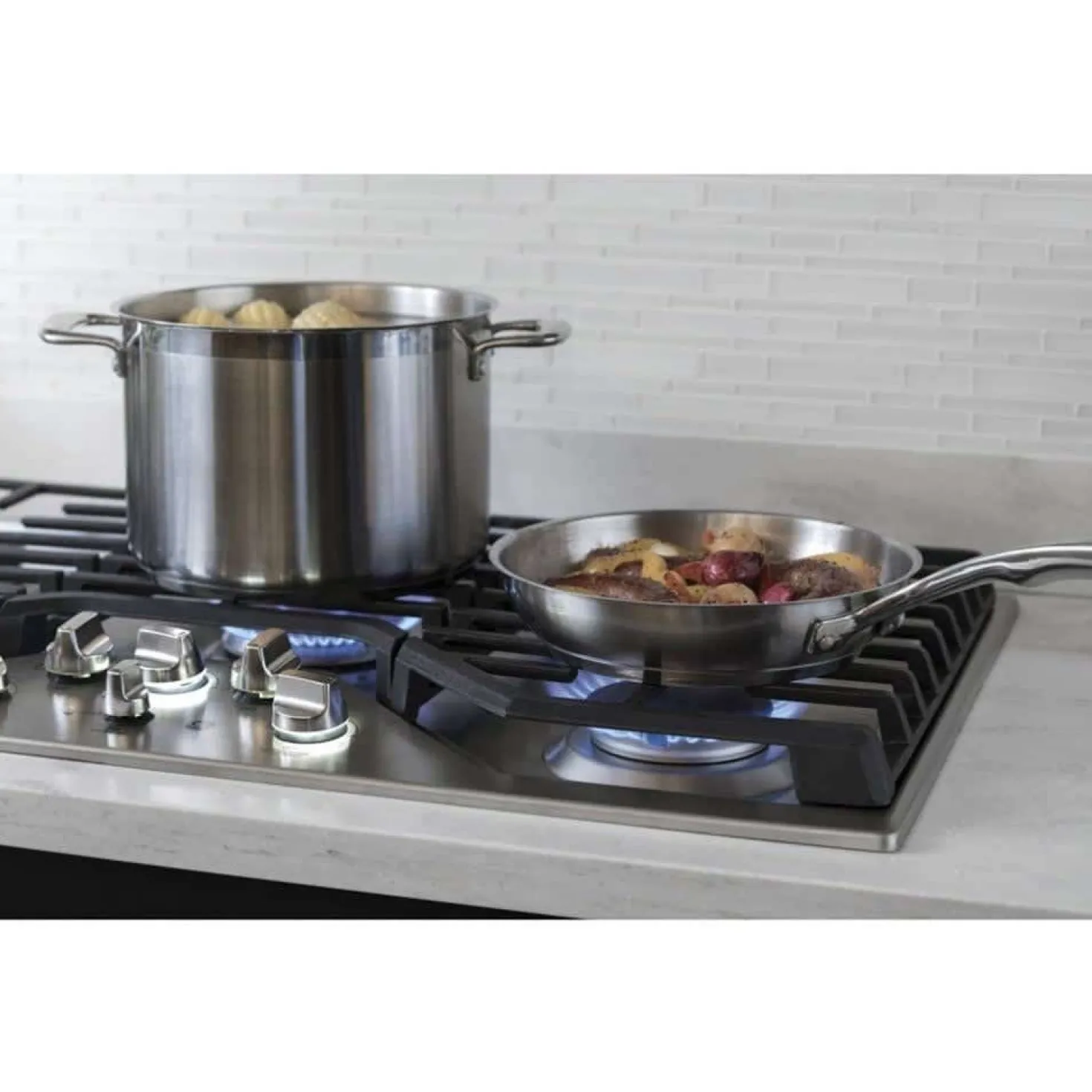 GE Profile Table de cuisson Gaz Acier inoxydable 36" Acier inoxydable - PGP9036SLSS