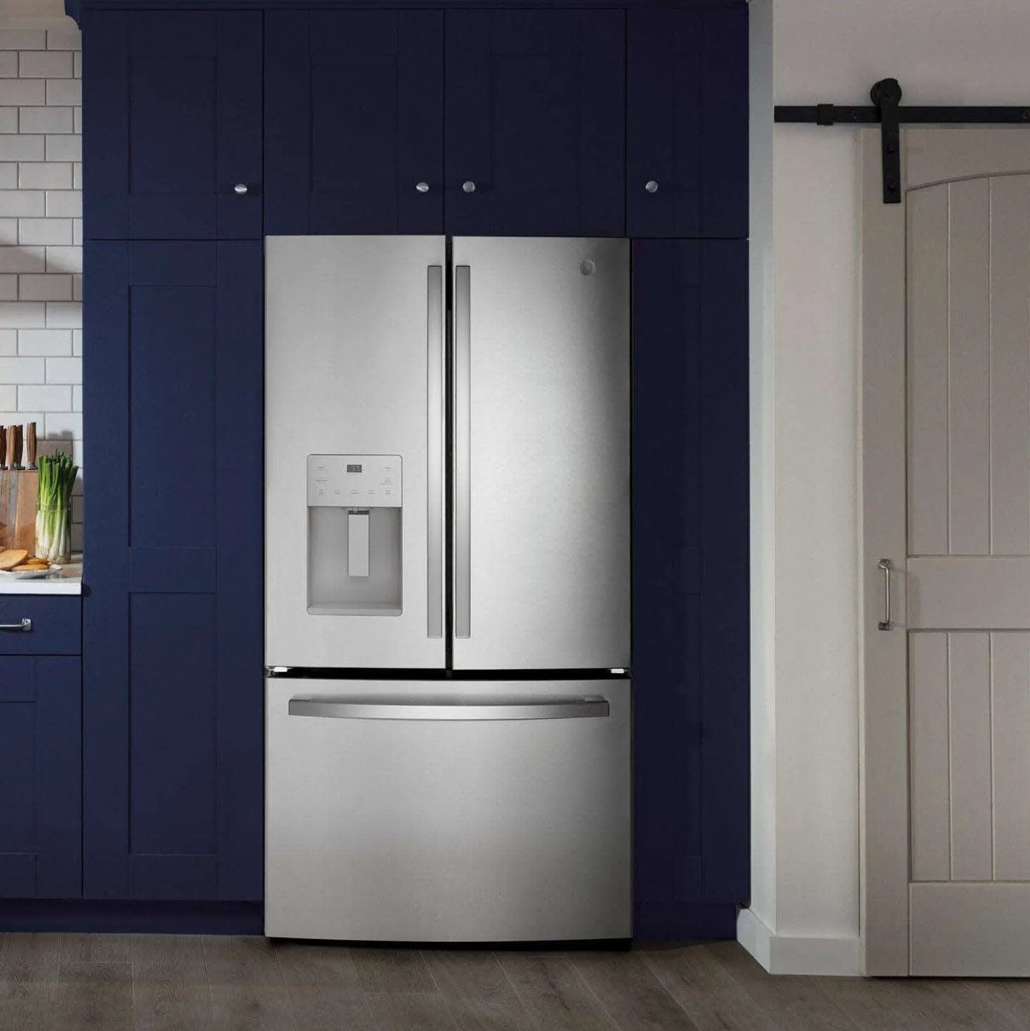 GE Réfrigérateur 25,6 pi3 36 po Acier inoxydable Congélateur en bas, Portes françaises - GFE26JYMFS
