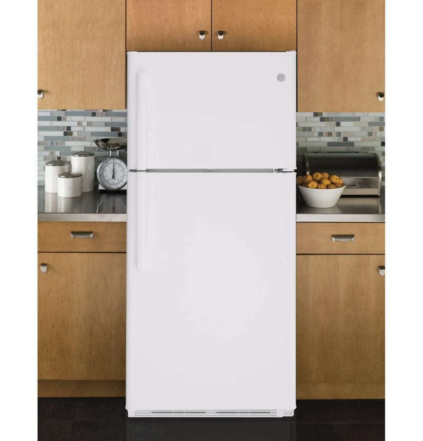 GE Réfrigérateur 18 pi3 30 po Blanc Congélateur en haut - GTE18FTLKWW