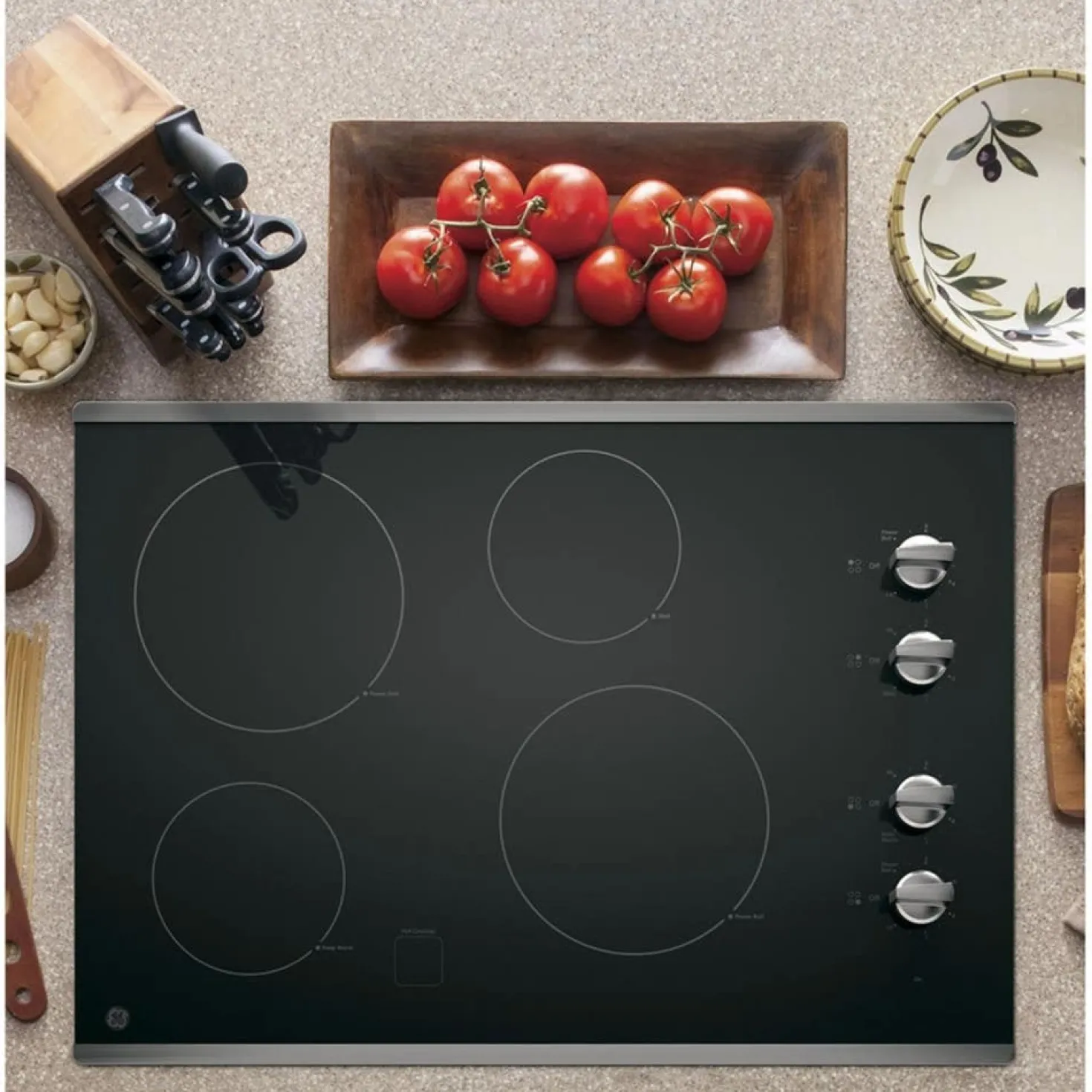 GE Table de cuisson Vitrocéramique Noir 30" Noir - JP3030SWSS