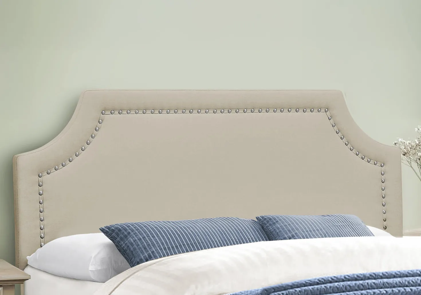 Grand lit en tissu avec tête de lit (60") - Monarch