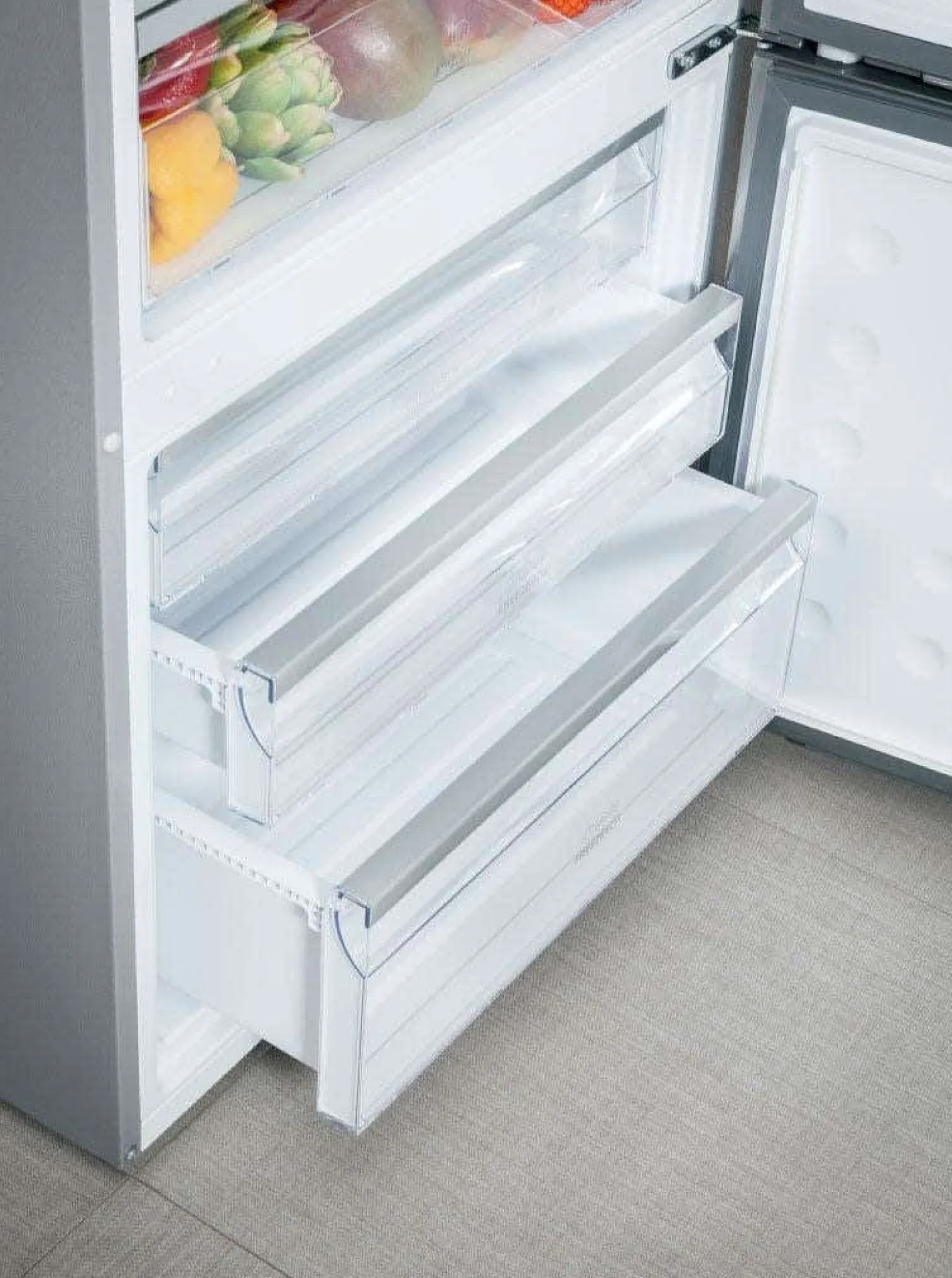 HAIER Réfrigérateur 15 pi3 28 po Acier inoxydable Congélateur en bas - HRB15N3BGS