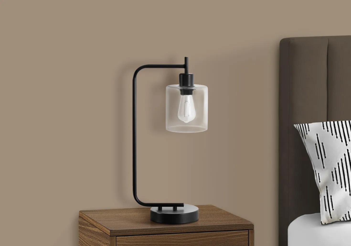 Lampe de table 20"H en métal avec ports usb