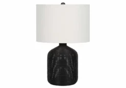 Lampe de table 23"H en rotin