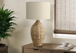 Lampe de table 30"H en rotin