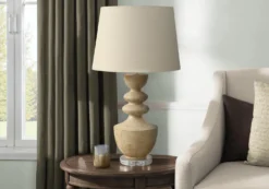 Lampe de table 28"H en résine
