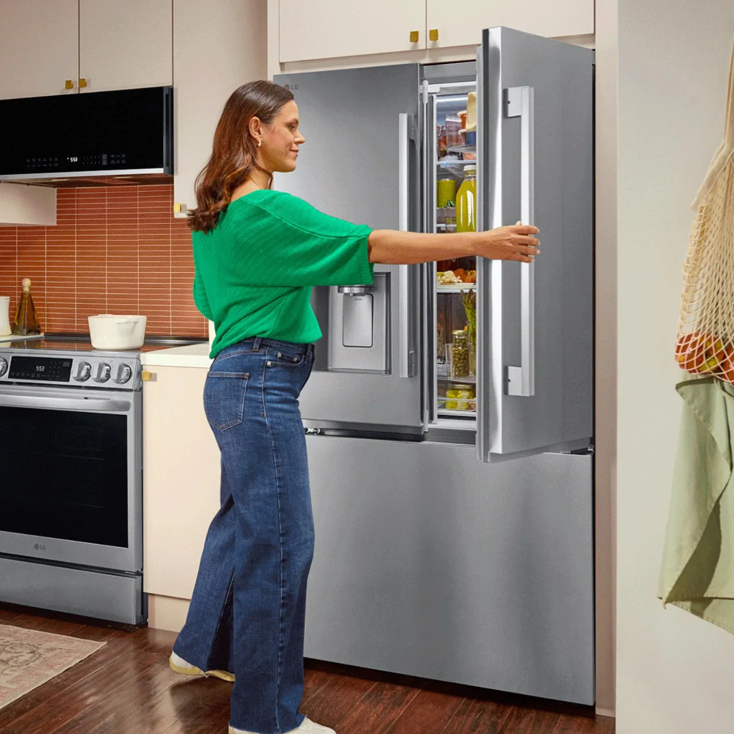 LG Réfrigérateur 23,7 pi3 36 po Acier inoxydable Portes françaises - LF24Z6530S