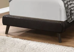 Lit - simple / pattes en bois simili-cuir brun fonce - Monarch