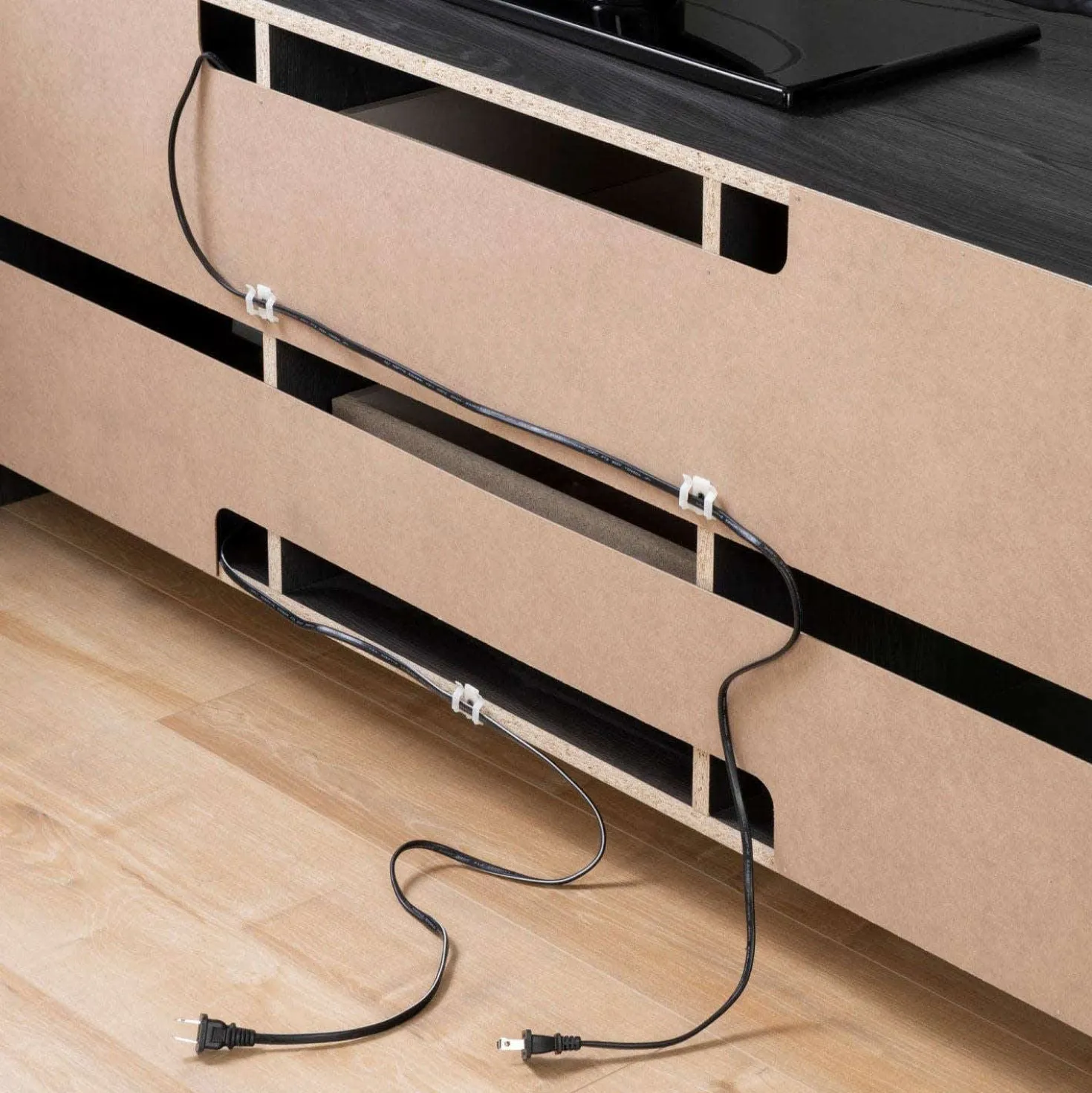 Meuble TV avec tiroirs 60" - South Shore