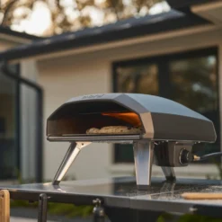 Ooni Four à pizza extérieur à gaz 14