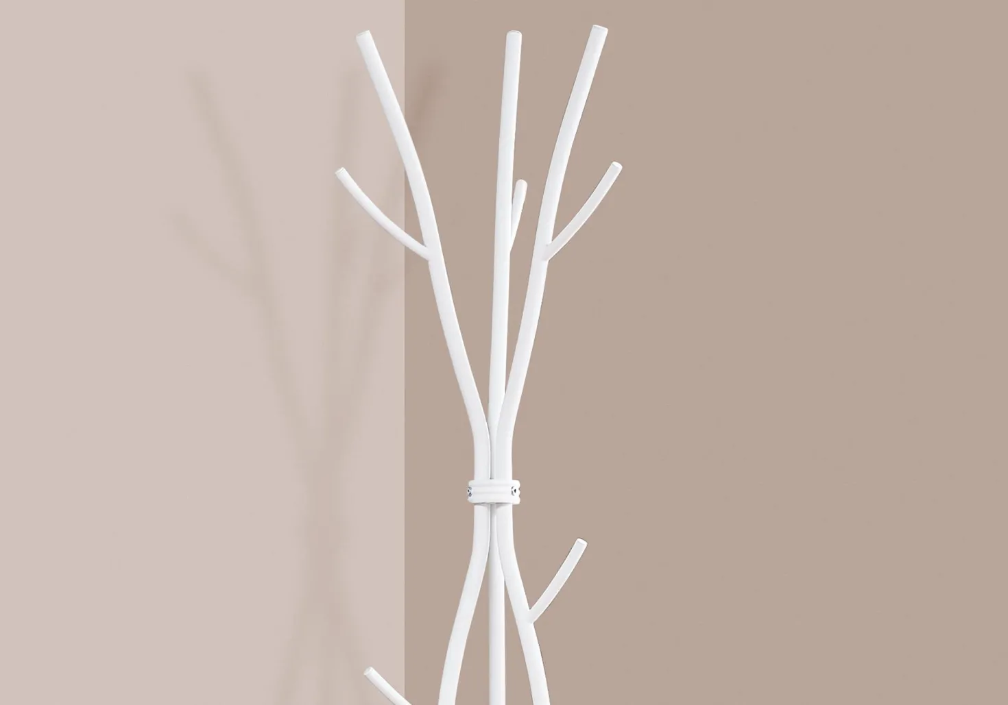Patère sur pied - 74"H, métal blanc