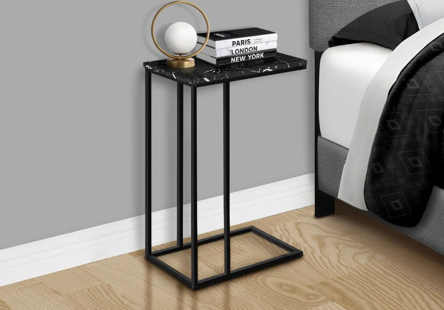 Table d'appoint - 25"H, marbre noir, métal noir - Monarch