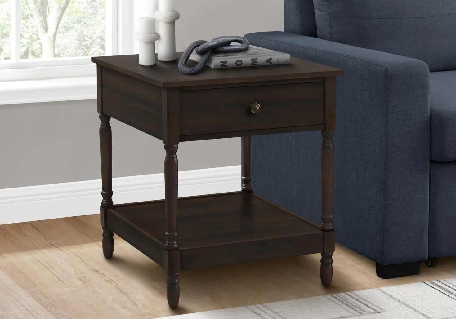 Table d'appoint 25"H - Monarch