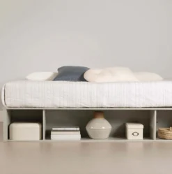 Très grand lit plateforme avec paniers de rangement (78